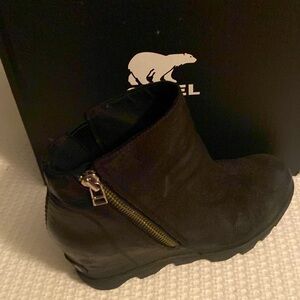 Sorel Joan Of Arctic Wedge Zip Boot